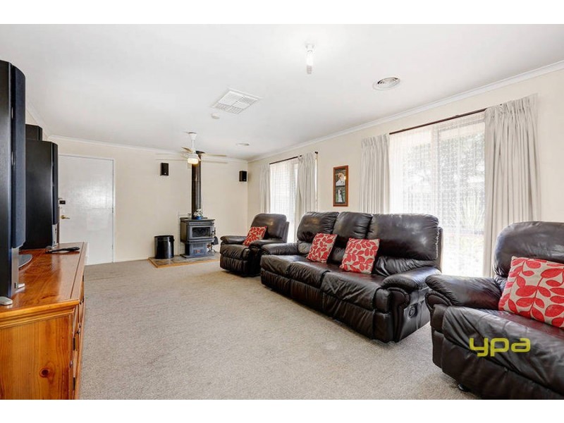 63 Centenary Avenue, Melton VIC 3337