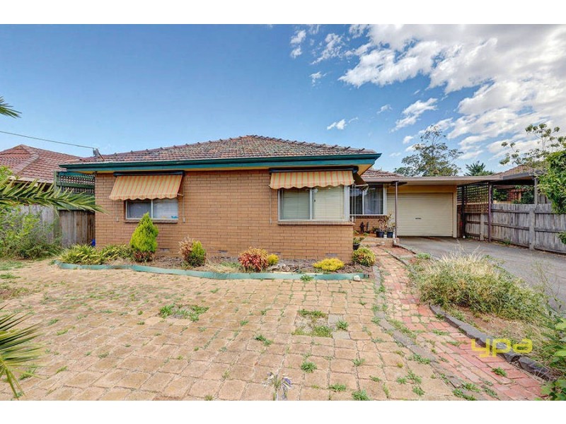 74 Hume Avenue, Melton South VIC 3338