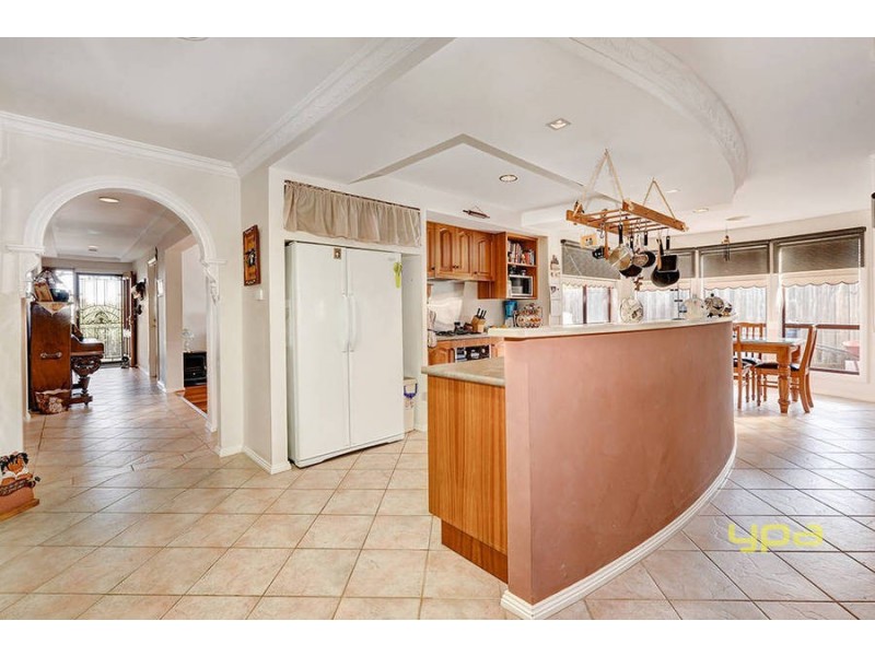 6 Priscilla Court, Melton West VIC 3337