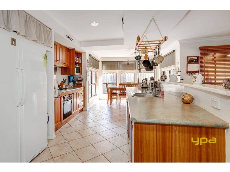 6 Priscilla Court, Melton West VIC 3337