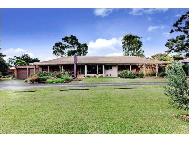 4 Pinkerton Street, Melton VIC 3337