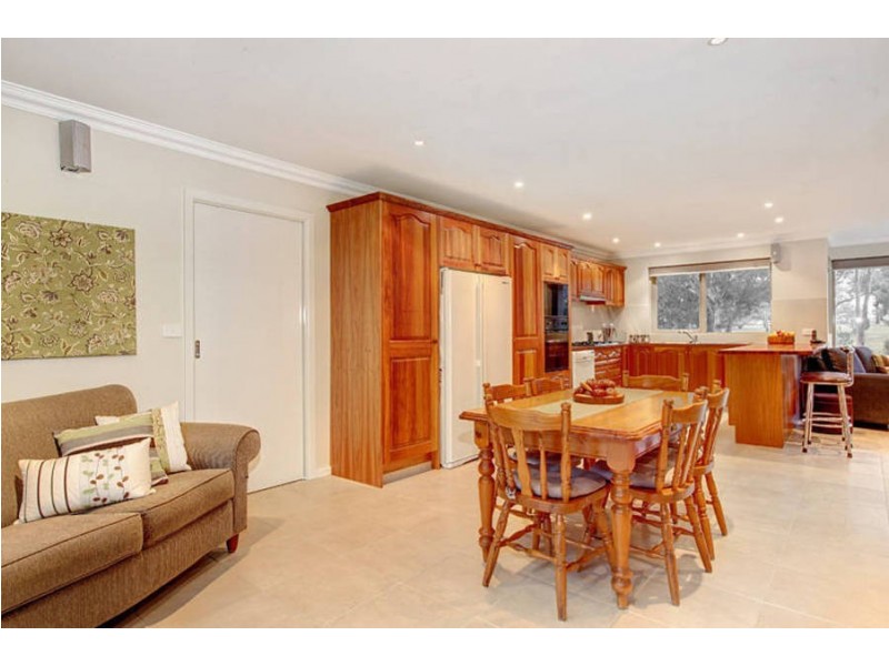 4 Pinkerton Street, Melton VIC 3337