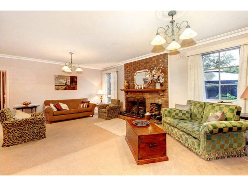 4 Pinkerton Street, Melton VIC 3337