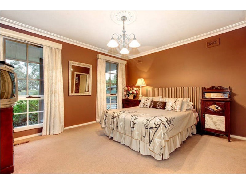 4 Pinkerton Street, Melton VIC 3337