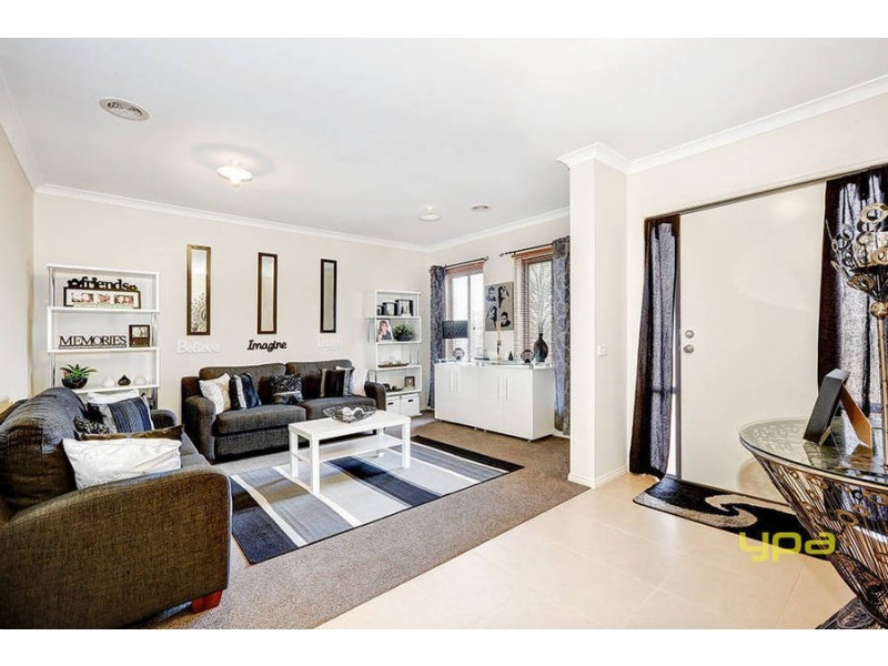 8 Natasha Court, Brookfield VIC 3338