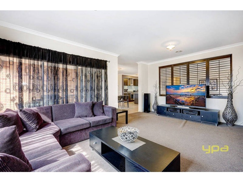 8 Natasha Court, Brookfield VIC 3338