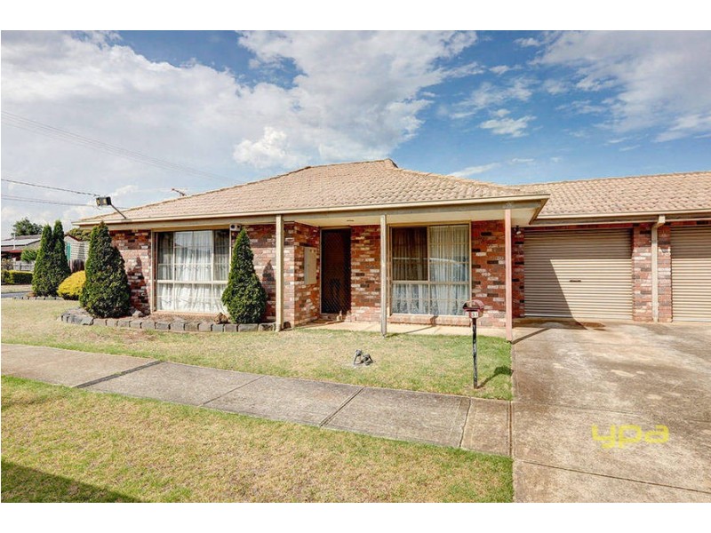 1/31 Acacia Crescent, Melton South VIC 3338