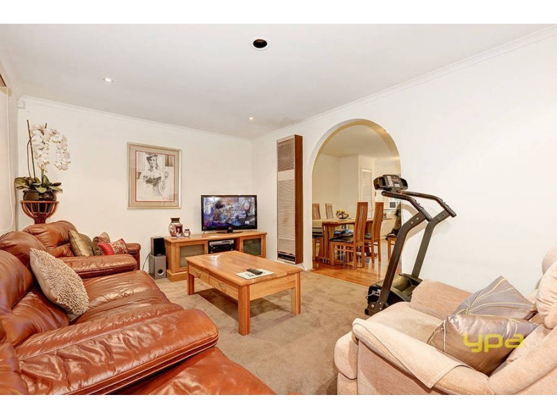 1/31 Acacia Crescent, Melton South VIC 3338