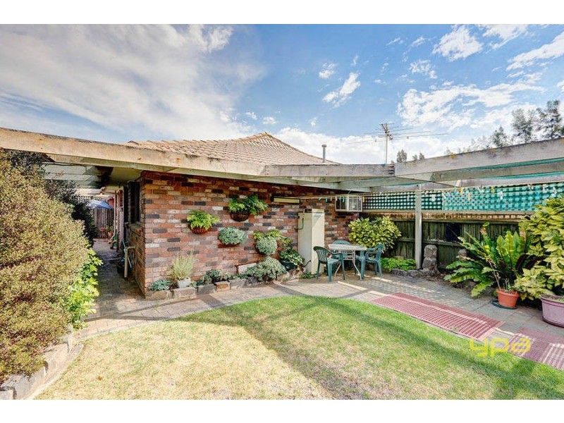 1/31 Acacia Crescent, Melton South VIC 3338