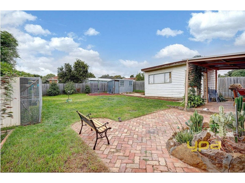 34 Tern Court, Melton VIC 3337