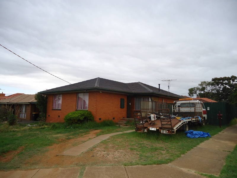 6 Oldershaw Road, Melton VIC 3337