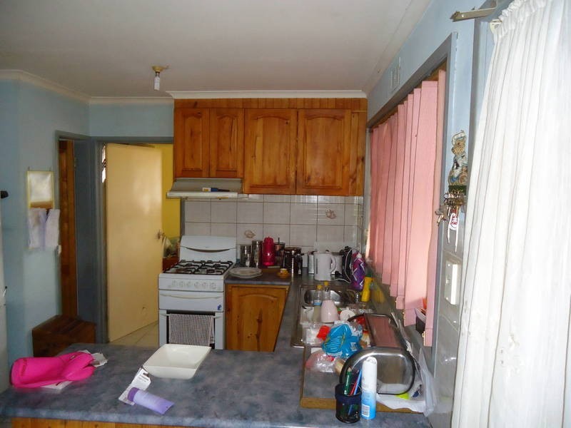 6 Oldershaw Road, Melton VIC 3337