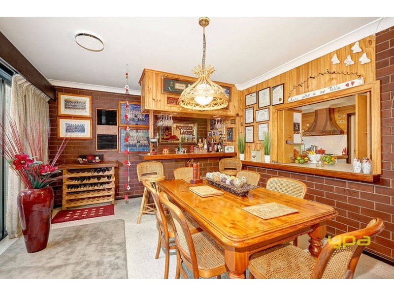 7 Kamil Street, Melton South VIC 3338