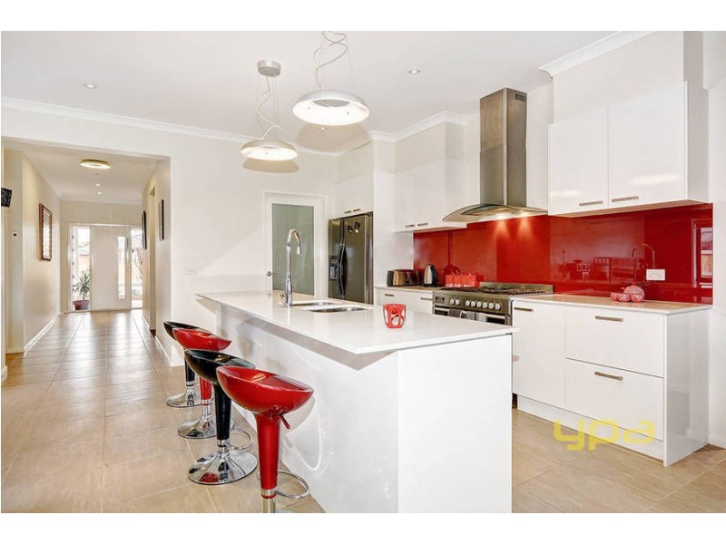 6 Eaglehawk Boulevard, Eynesbury VIC 3338