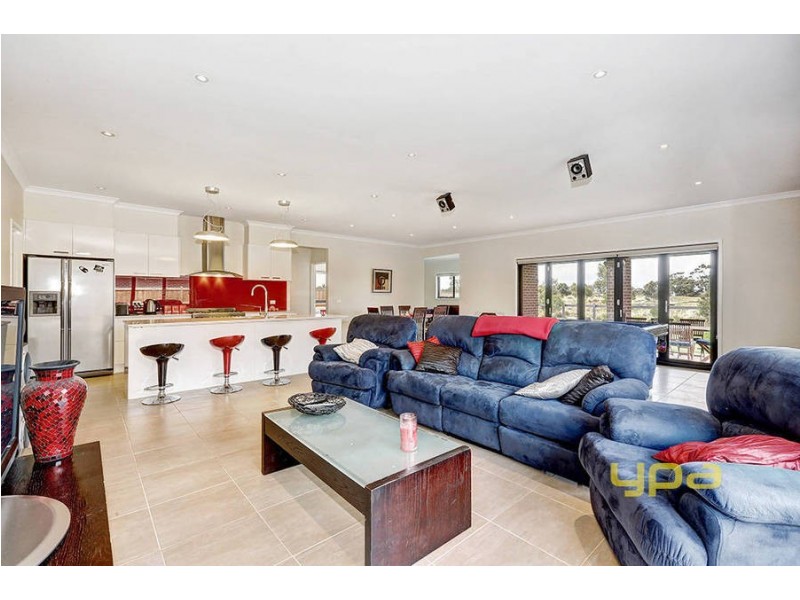 6 Eaglehawk Boulevard, Eynesbury VIC 3338