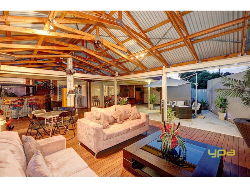 17 David Street, Melton South VIC 3338