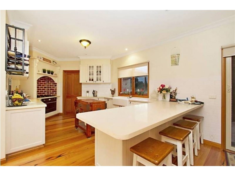 36 Strathtulloh Circuit, Melton South VIC 3338