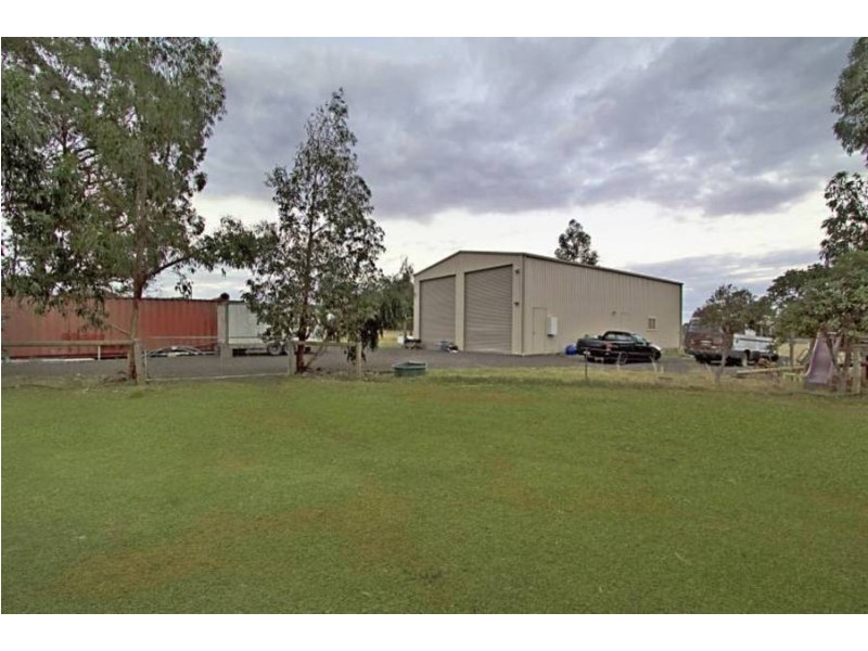 36 Strathtulloh Circuit, Melton South VIC 3338