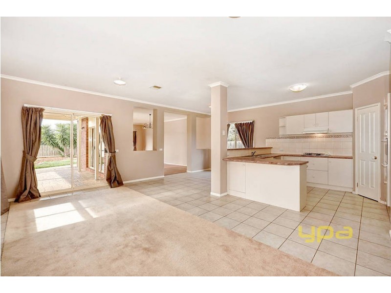 6 Jonson Avenue, Melton West VIC 3337