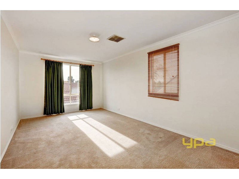 6 Jonson Avenue, Melton West VIC 3337