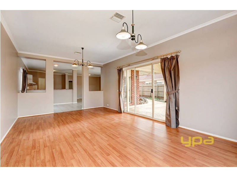 6 Jonson Avenue, Melton West VIC 3337