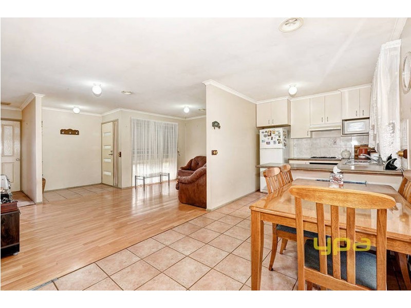 29 McDonald Street, Melton South VIC 3338