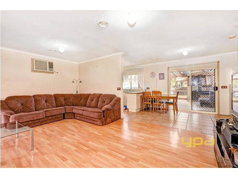 29 McDonald Street, Melton South VIC 3338