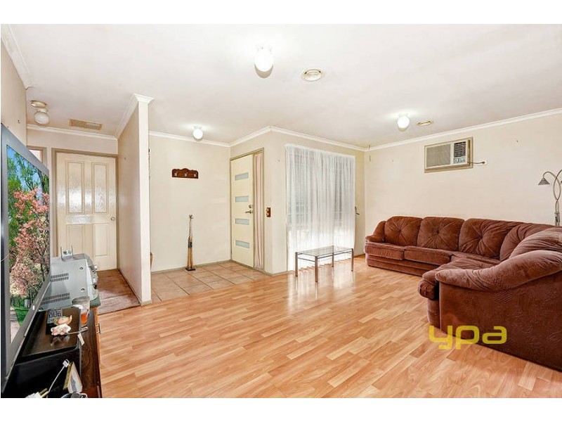 29 McDonald Street, Melton South VIC 3338