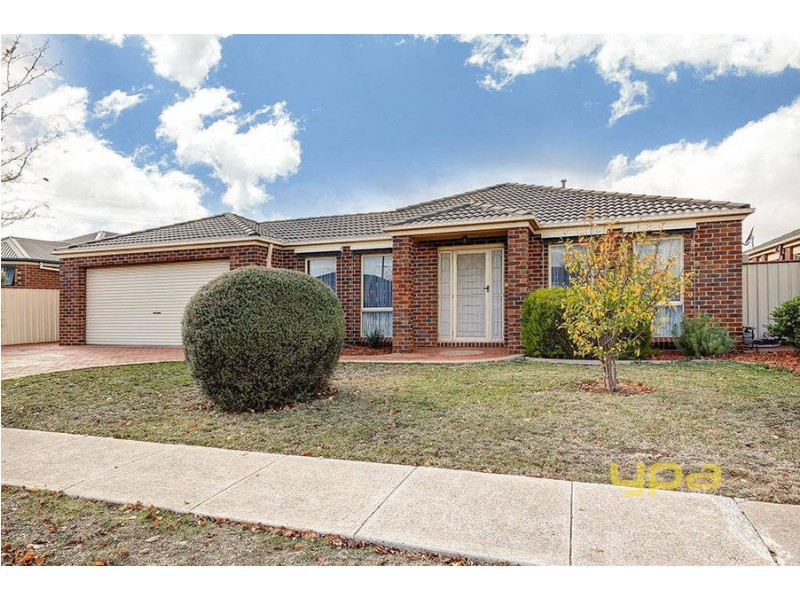 14 Southdean, Melton West VIC 3337