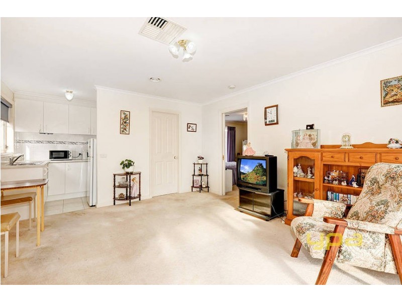 14 Southdean, Melton West VIC 3337