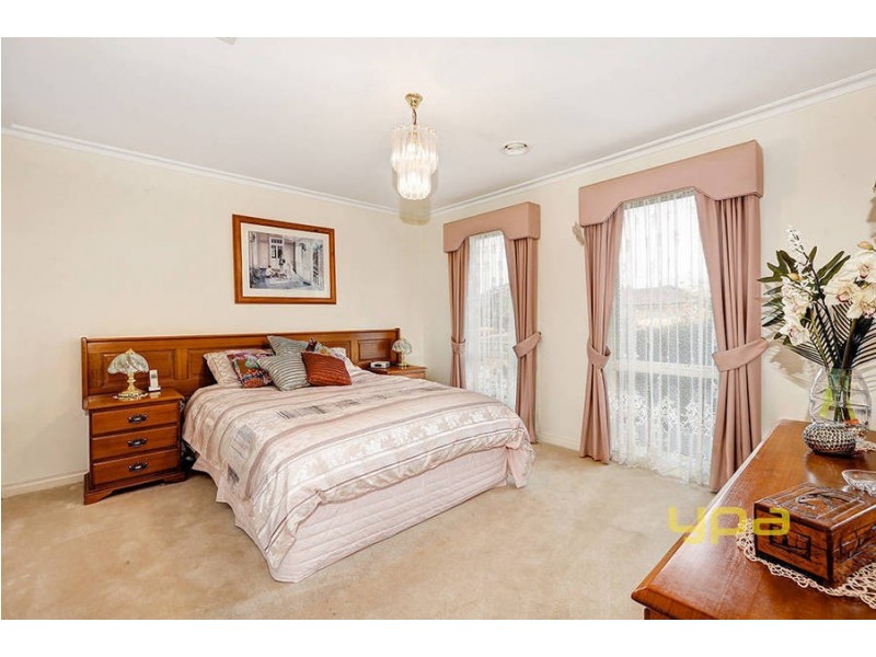 14 Southdean, Melton West VIC 3337