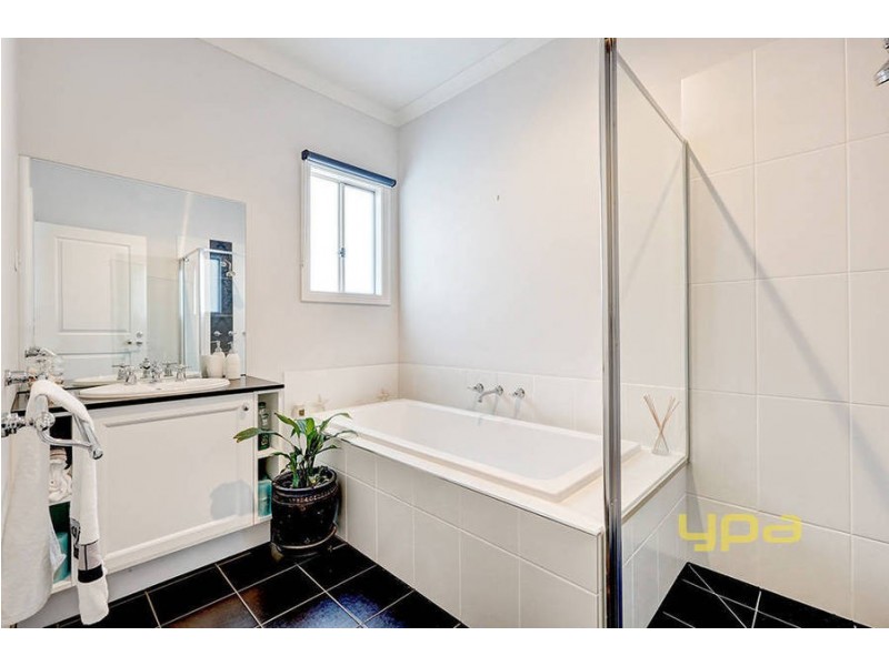 3 Inglewood Avenue, Eynesbury VIC 3338