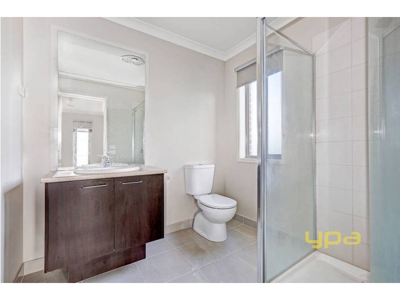 4 Portman Avenue, Melton West VIC 3337