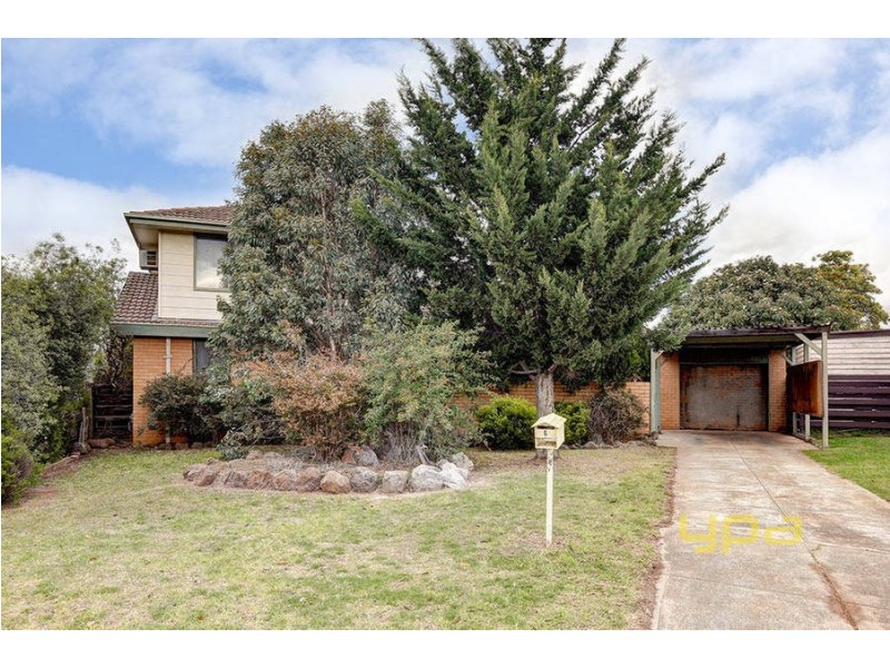 6 Olympia Place, Melton West VIC 3337