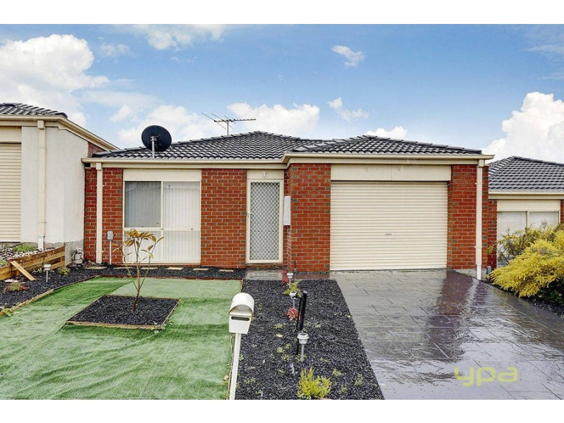 6 Jolley Rise, Melton West VIC 3337