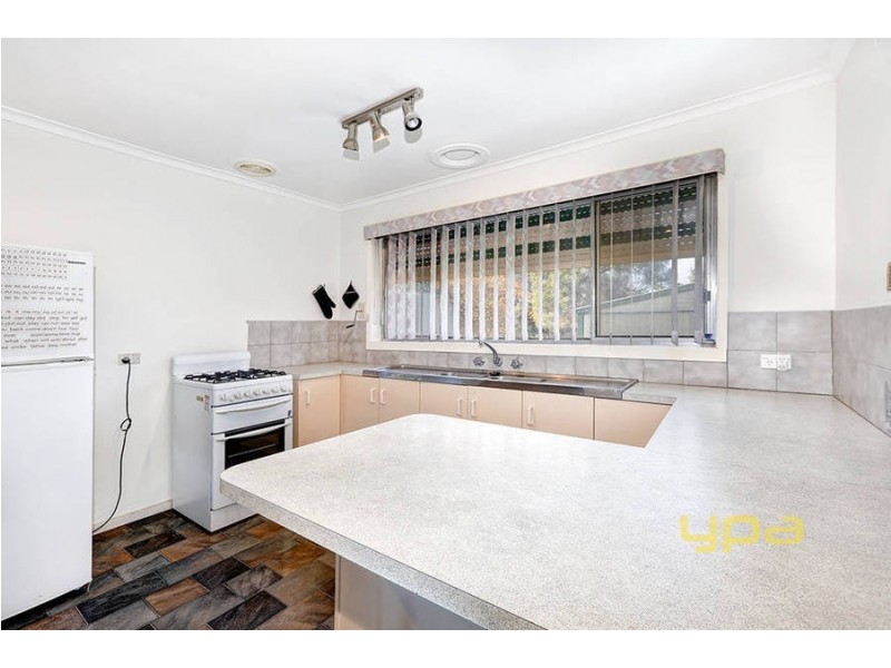 100 Station Road, Melton South VIC 3338