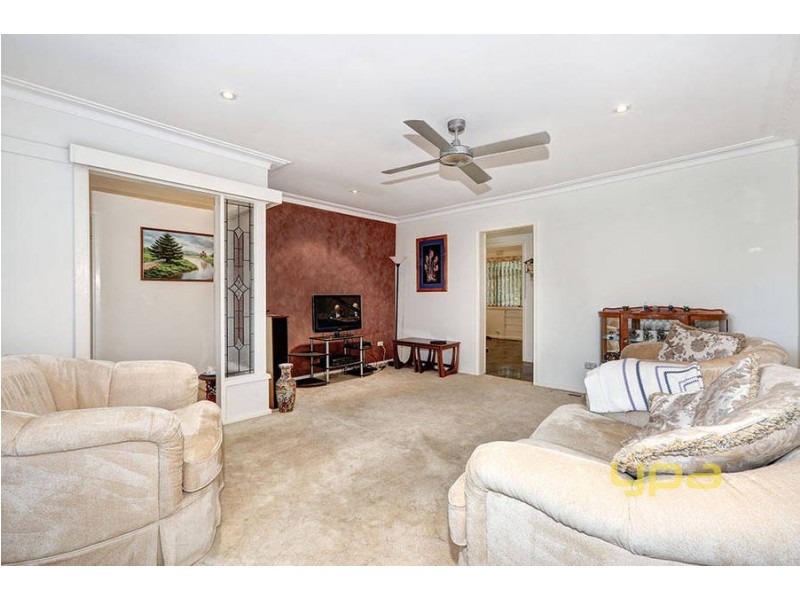 100 Station Road, Melton South VIC 3338