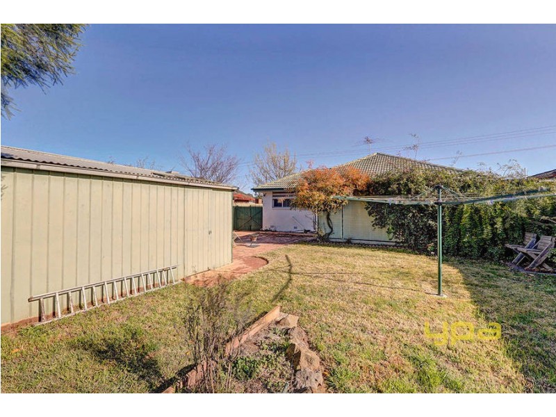 100 Station Road, Melton South VIC 3338