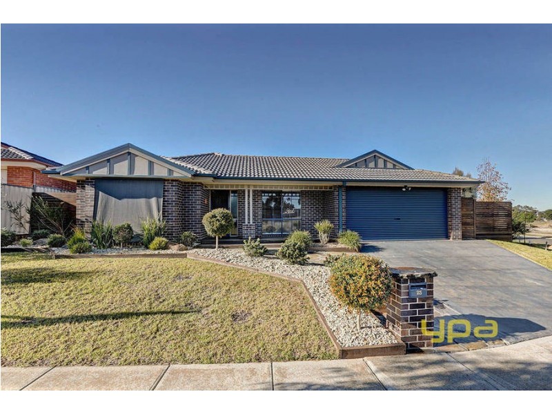 25 Rain Lover Drive, Kurunjang VIC 3337