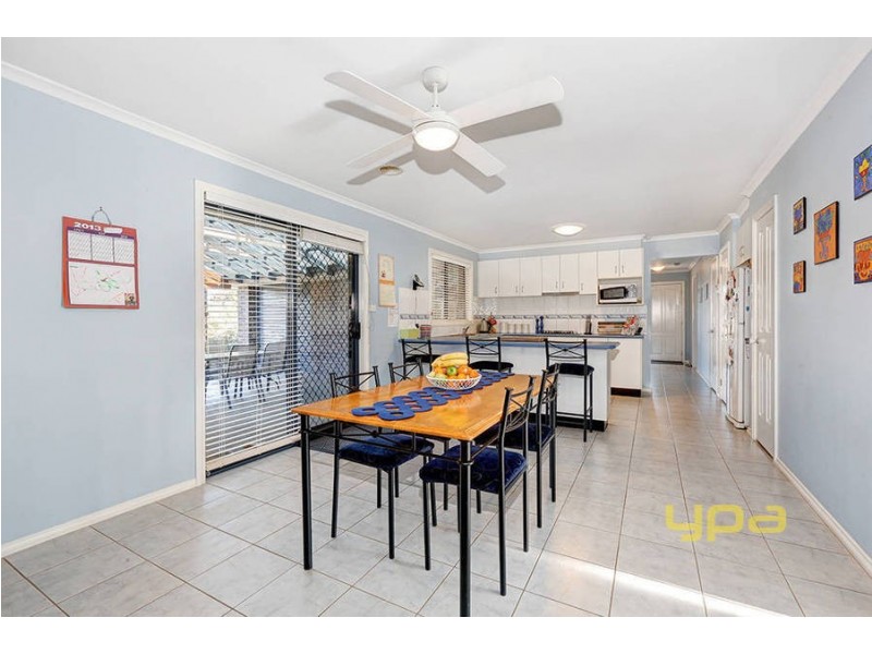 25 Rain Lover Drive, Kurunjang VIC 3337