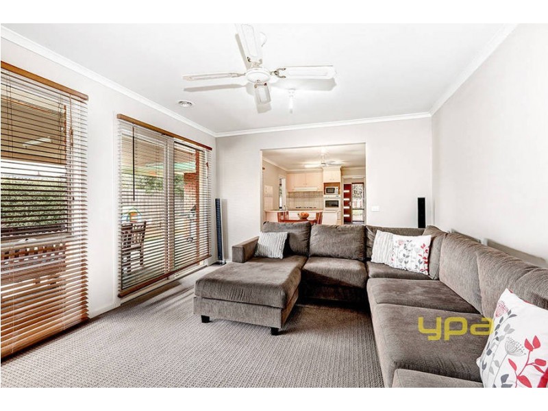 4 Parkway, Melton West VIC 3337