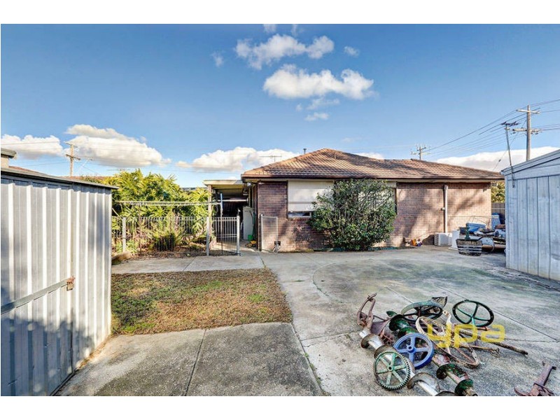 102 Barries Road, Melton VIC 3337