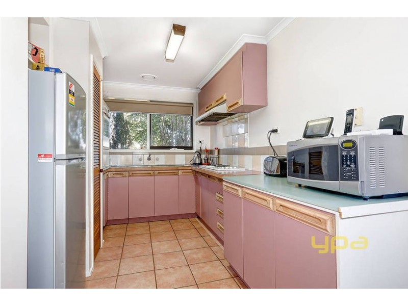 1/36 Kurrajong Crescent, Melton South VIC 3338