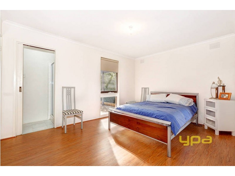 1/36 Kurrajong Crescent, Melton South VIC 3338