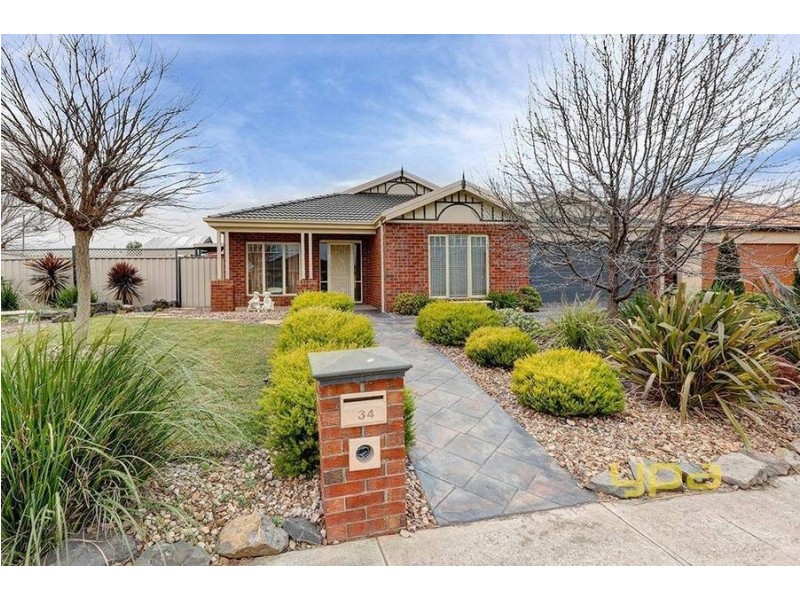 34 Sovereign Boulevard, Melton West VIC 3337