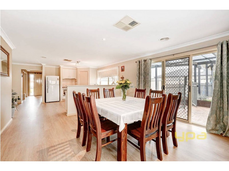 34 Sovereign Boulevard, Melton West VIC 3337