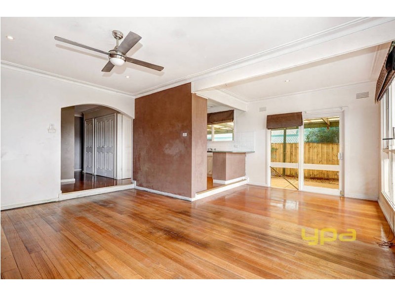 4 Wilson Road, Melton South VIC 3338