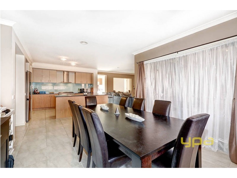 14 Black Knight Way, Kurunjang VIC 3337