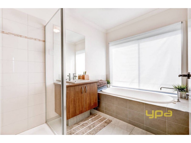 14 Black Knight Way, Kurunjang VIC 3337