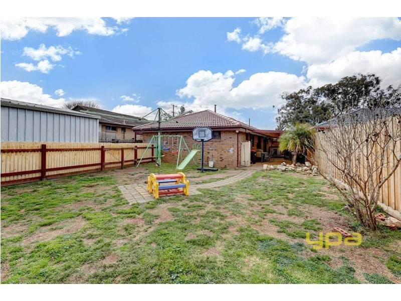 51 Centenary Avenue, Melton VIC 3337